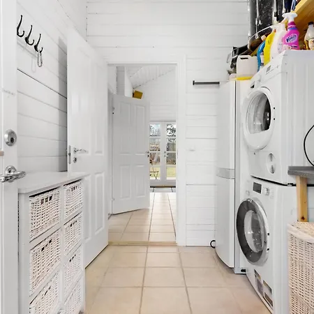 בית נופש 4 Bedroom Lovely In Sjaellands Odde *