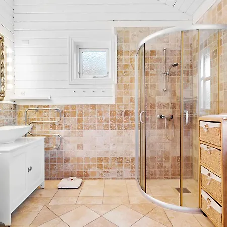 4 Bedroom Lovely In Sjaellands Odde *
